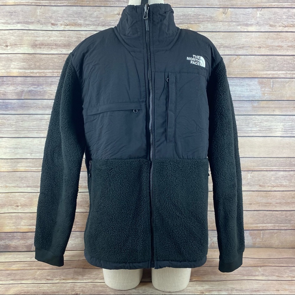 The North Face Denali 2 Black Fleece Jacket Mens M